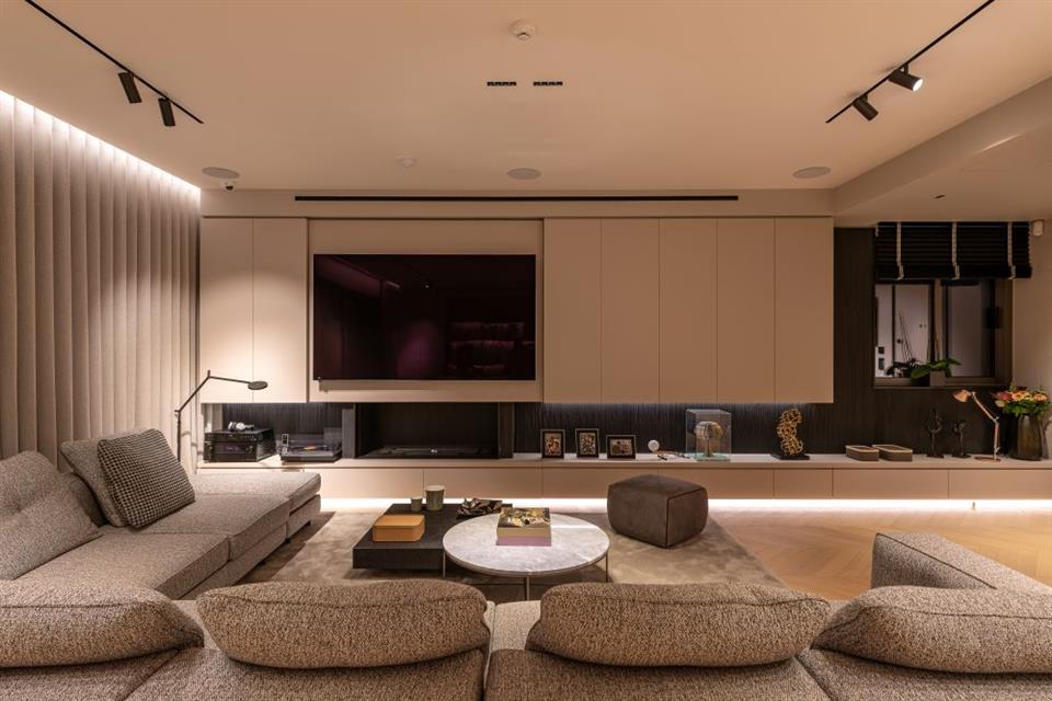 LUXURY RESIDENCE IN FILOTHEI